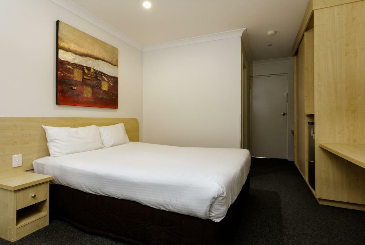 בריסביין The Waterloo Bay Hotel מראה חיצוני תמונה